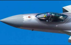 歼20飞掠台岛，台军反应神秘：真相究竟如何？