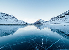 “王楚钦吴刚夫妇腊八佳节温馨同框,甜蜜氛围感染众人”